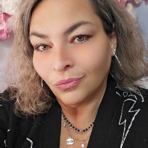 Meet your Posher, Stacey